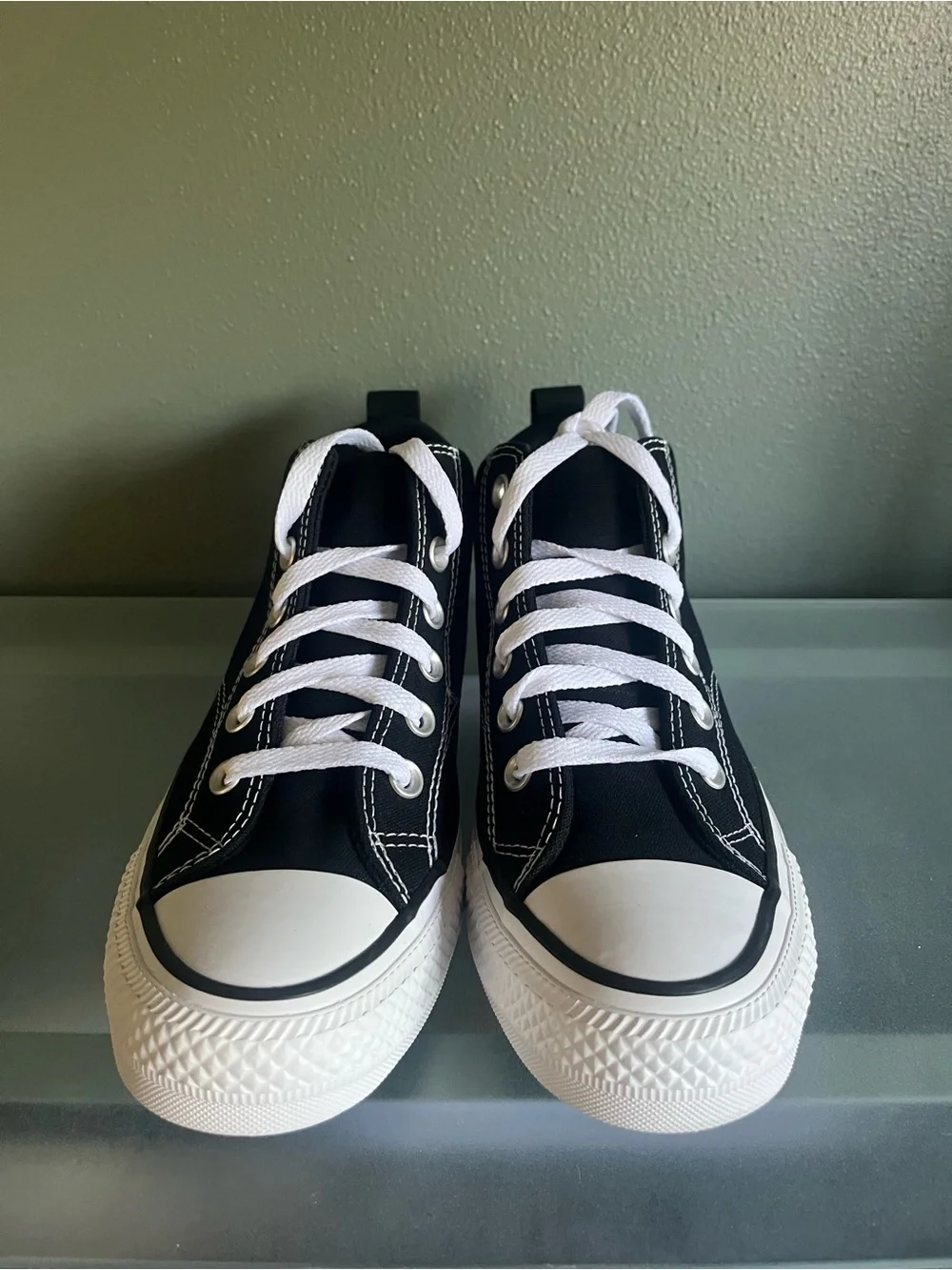 Converse Chuck Taylor All Star Move Low Platform Black Kids 5.5 / Women’s 7.5